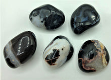 Load image into Gallery viewer, Gemstone - Sardonyx
